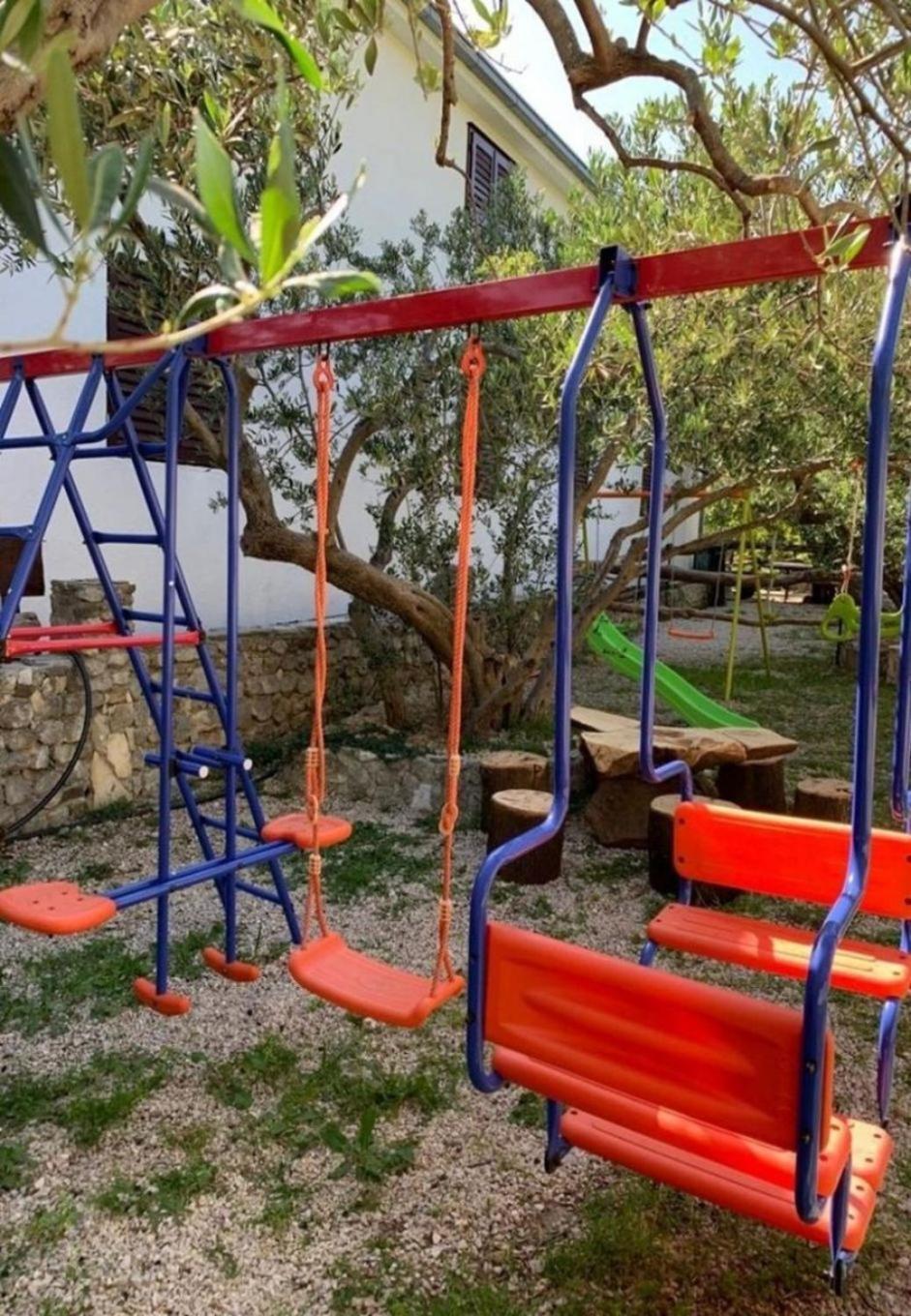 טוצפי Apartments Antisa - With Playground מראה חיצוני תמונה
